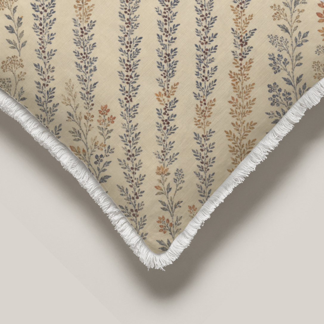 Sorbier Botanical Fringed Crisp Linen Pillow Cover — 20″ Square; eyelash fringe and printed corner close-up.